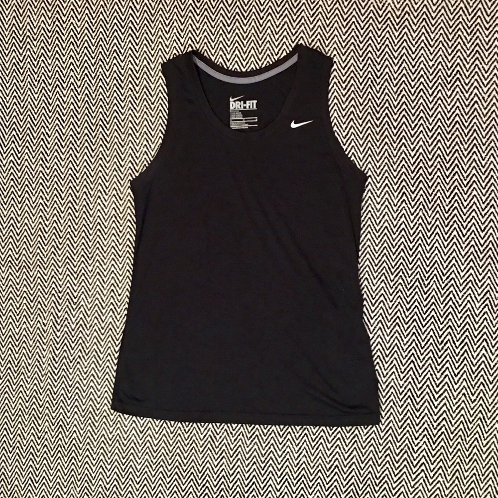 Nike Dri-fit women’s tank size m